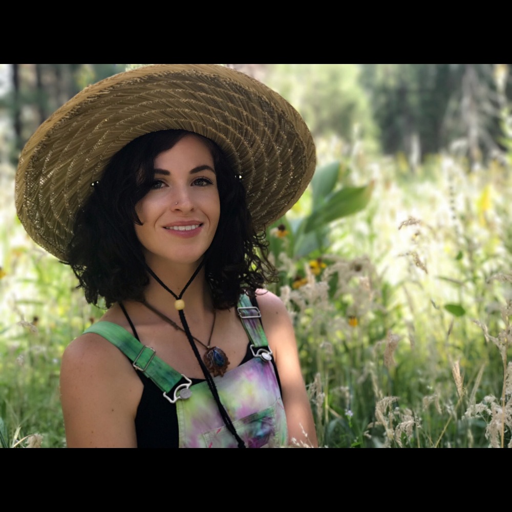 Meet your Posher, Courtney